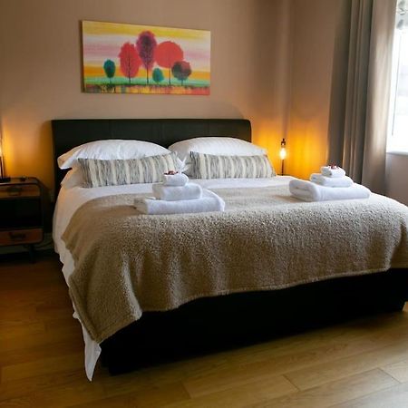 Wow I'M Living On The Beach. Luxury 4 Bed Sleeps 8 Pagham Kültér fotó