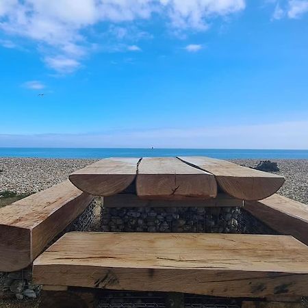 Wow I'M Living On The Beach. Luxury 4 Bed Sleeps 8 Pagham Kültér fotó