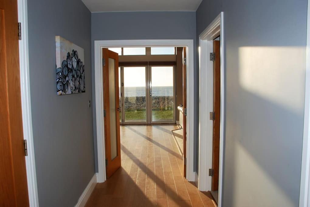 Wow I'M Living On The Beach. Luxury 4 Bed Sleeps 8 Pagham Kültér fotó