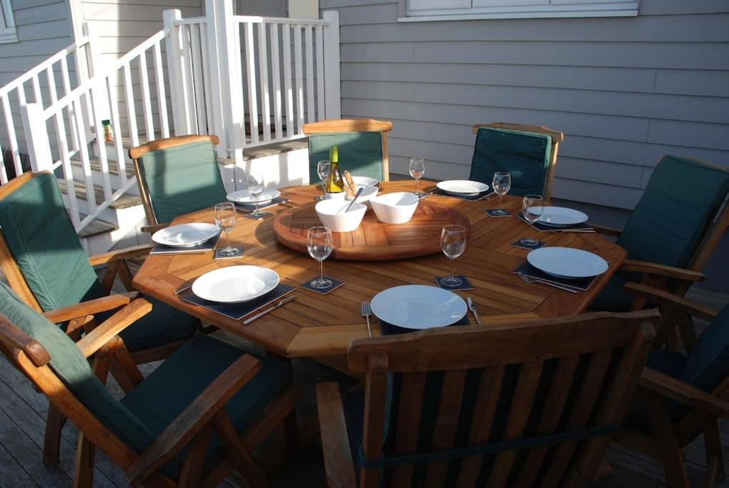 Wow I'M Living On The Beach. Luxury 4 Bed Sleeps 8 Pagham Kültér fotó